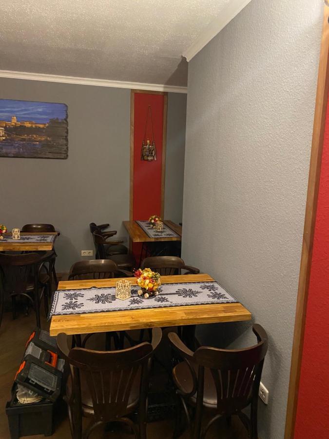 Hotel Zum Ziehbrunnen ベルリン エクステリア 写真